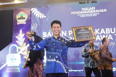 Semakin Melaju, PPID Kabupaten Semarang Raih Predikat ‘Informatif’ di KIP Awards